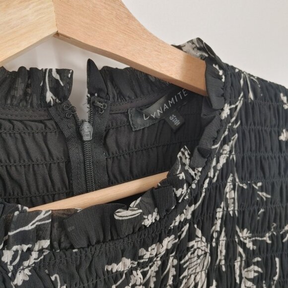 Dynamite Smocked Long Sleeve Dress - Picture 4 of 7